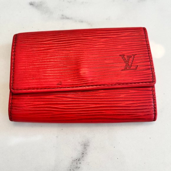 Louis Vuitton Epi Leather Key Holder in Red - Picture 1 of 9